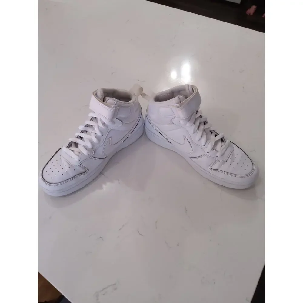 Nike Air Court Borough Mid 2 basketball athletic shoe Triple White 7Y/M-8.5 W - Picture 5 of 7